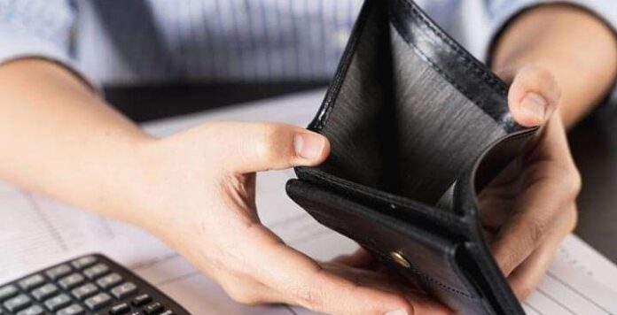 पैसा टिक्दैन ? पर्समा नभुली राख्नुहोस् यस्तो पाँत, कहिल्यै खालि हुनेछैन तपाईको गोजी !